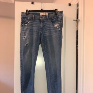 Hollister distressed skinny jeans